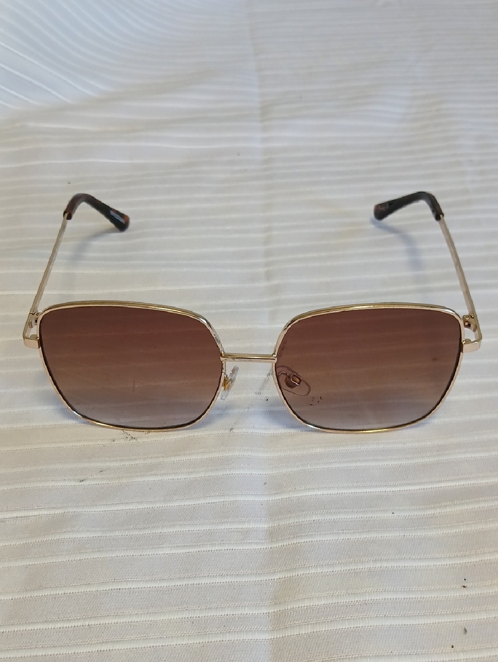 Foster Grant Gold Frame Brown Lens Women's Sunglasses